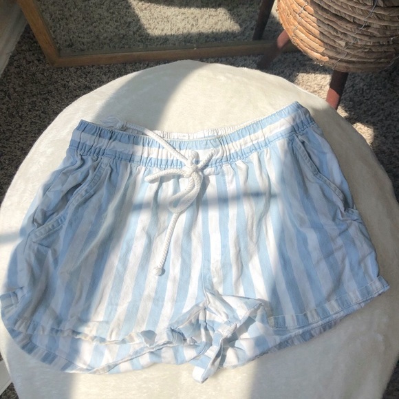 aerie shorts - Picture 2 of 2